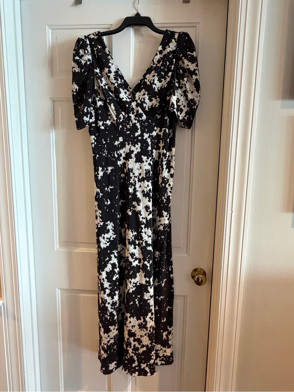 Banana Republic Black and White Printed- V‑Neck and V back. 
Maxi Dress.
